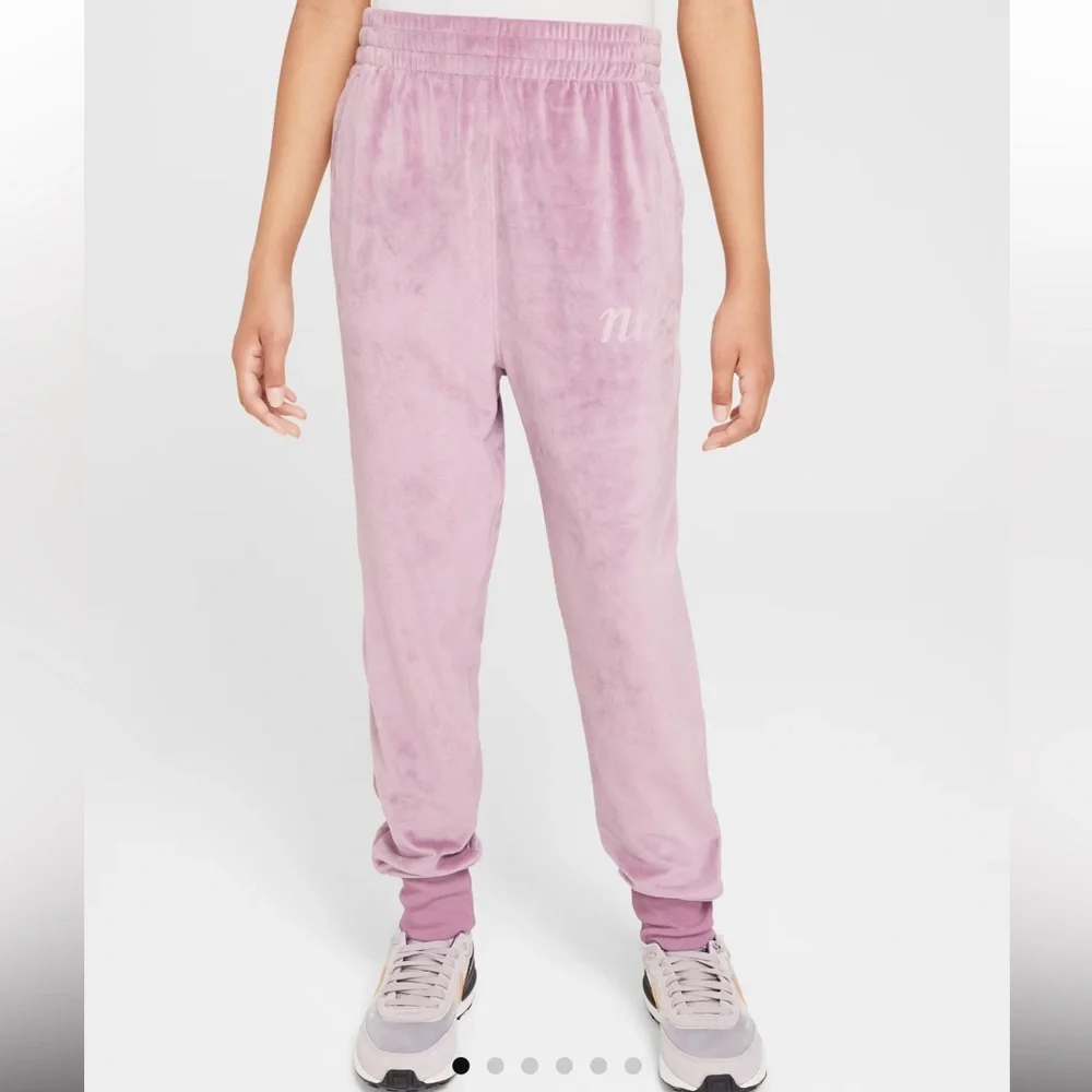 NWT Nike Sportswear Girls Velvet Joggers Size Large